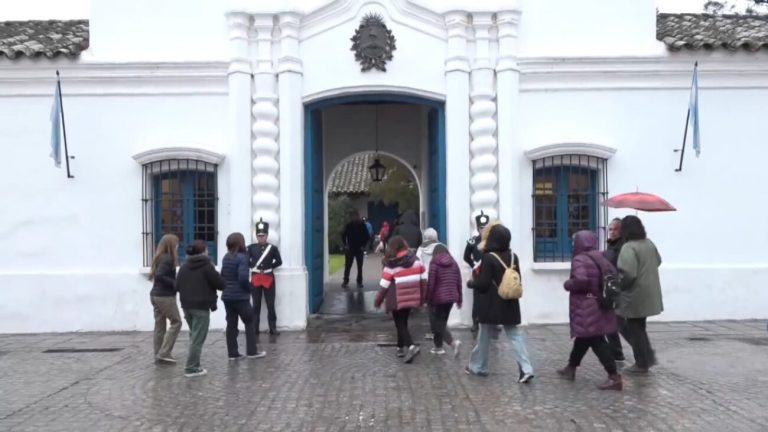 Miles de turistas visitaron la Casa Histórica durante el fin de semana largo