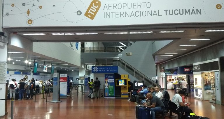 El aeropuerto está operativo, pero con demoras en los vuelos