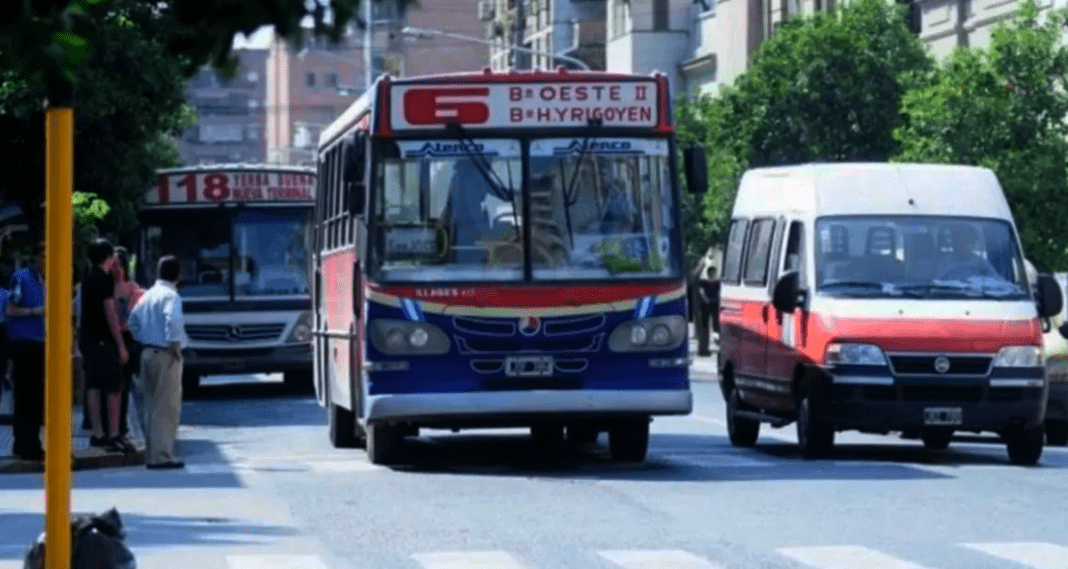 Se vienen horas decisivas, Jaldo opinó sobre el transporte público- colectivos