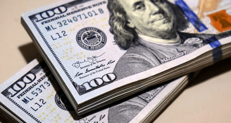 A cuánto cotiza el dólar «blue» en el inicio de la semana