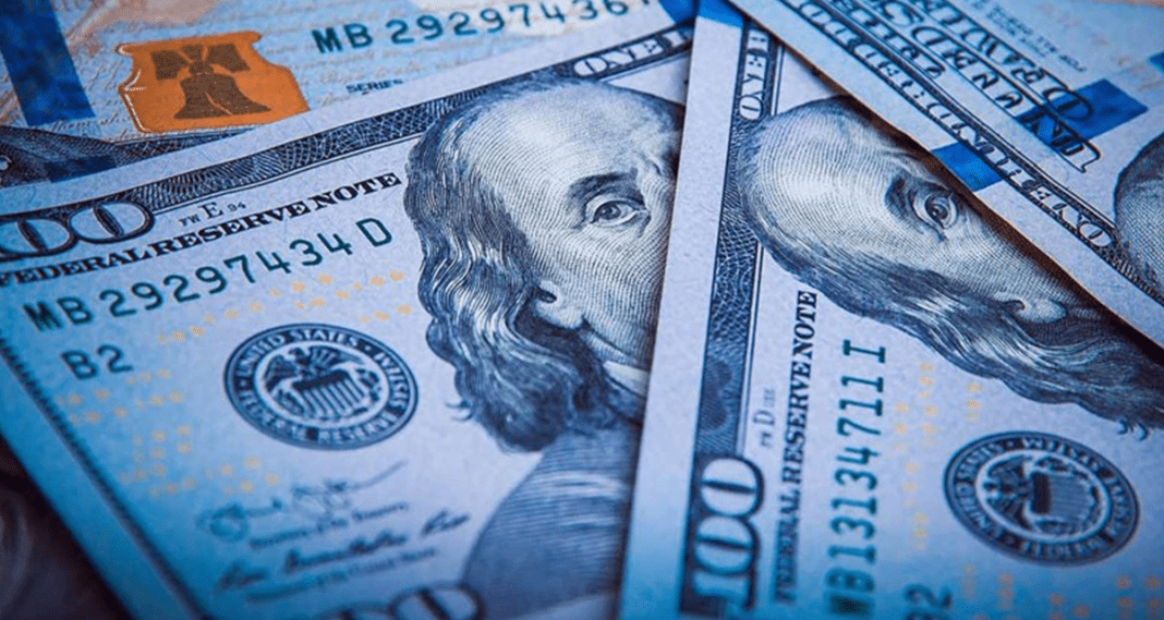 El dólar blue sigue subiendo agitando la economía argentina