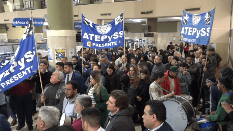 Protesta de empleados del Subsidio de Salud por los acuerdos salariales