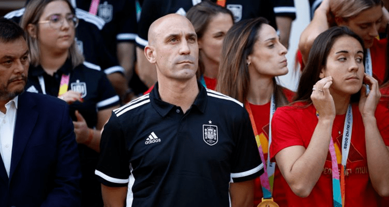 Rubiales renunció a la presidencia de la Federación Española de Fútbol