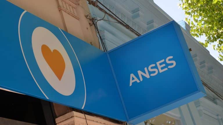 Anses comenzó a pagar el refuerzo para trabajadores informales