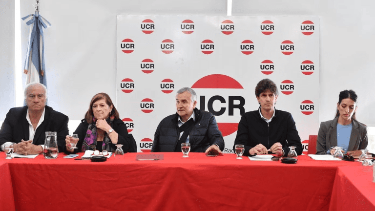 La UCR anunció que no acompañará a Massa ni a Milei en el balotaje