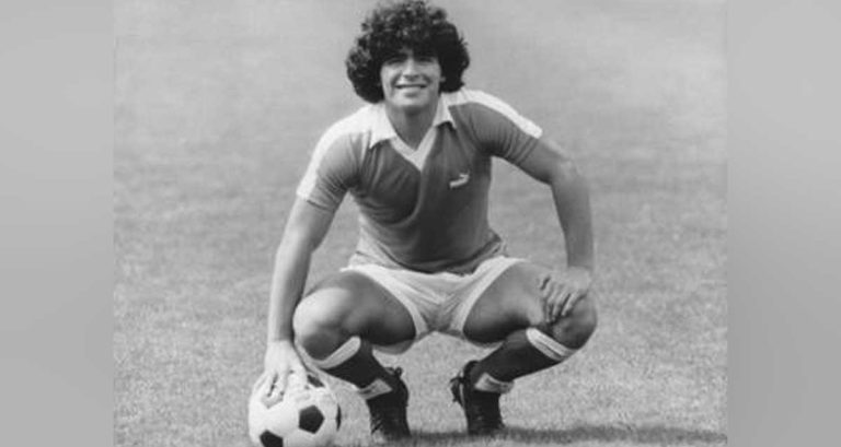 Un día como hoy nacía Diego Armando Maradona