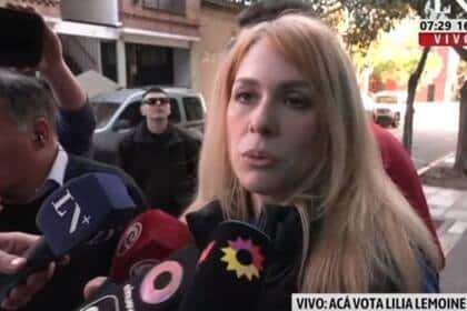 Lilia Lemoine fue a votar media hora antes de que abrieran los comicios