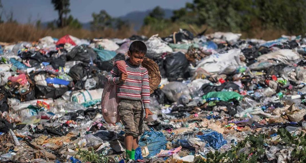 Según la UCA, casi la mitad de los argentinos son pobres