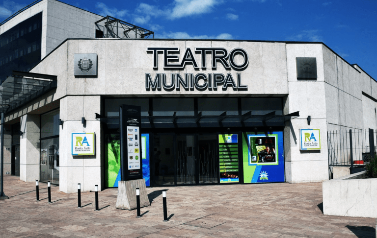 Abren la convocatoria para integrar la cartelera 2024 del Teatro Municipal Rosita Ávila