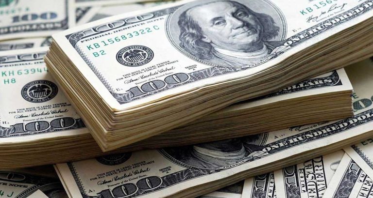 El dólar “blue” sube y rompe su tendencia bajista en el cierre de la semana