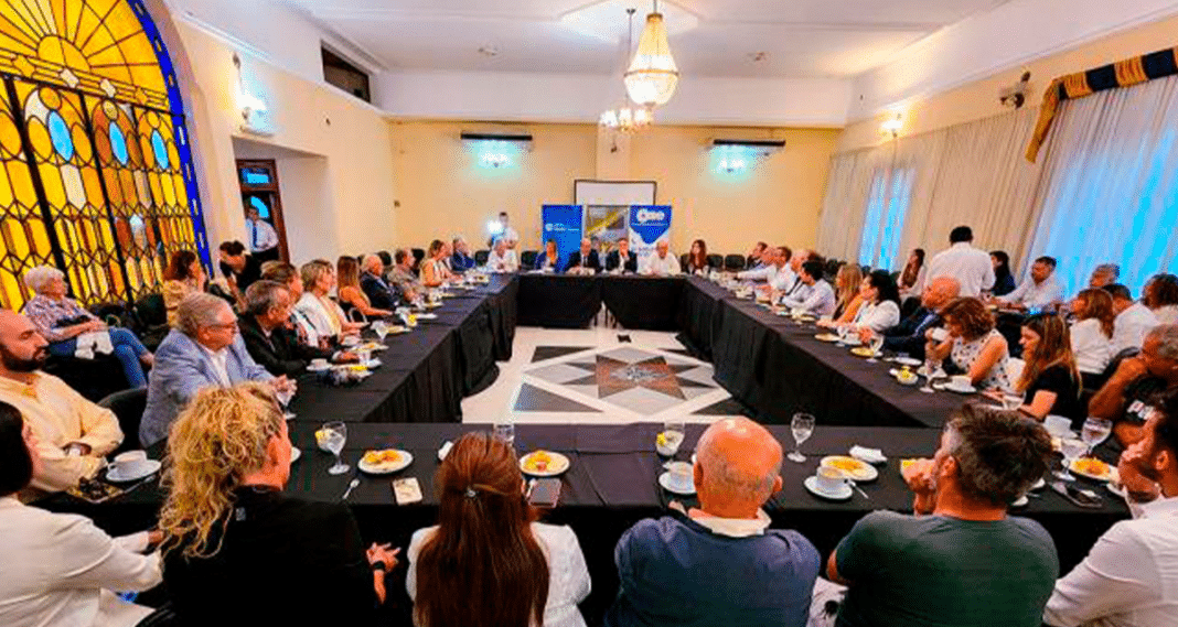 Tucumán Turismo: Amaya presentó las estrategias al sector privado