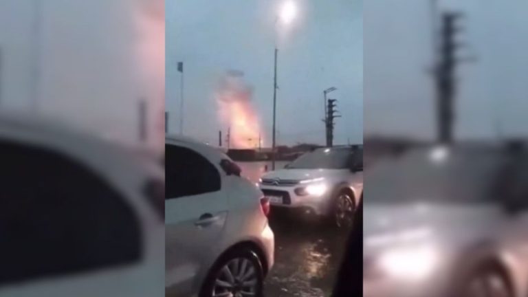 Video: Un rayo provocó una gran explosión en La Matanza