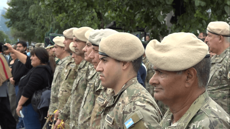 Homenajearon en Yerba Buena a los excombatientes de Malvinas