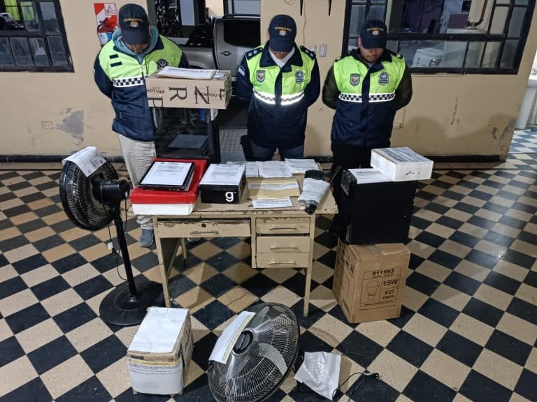 Seis sujetos quedaron detenidos por presuntas estafas con tarjetas de crédito