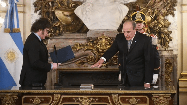 Guillermo Francos juró como jefe de Gabinete