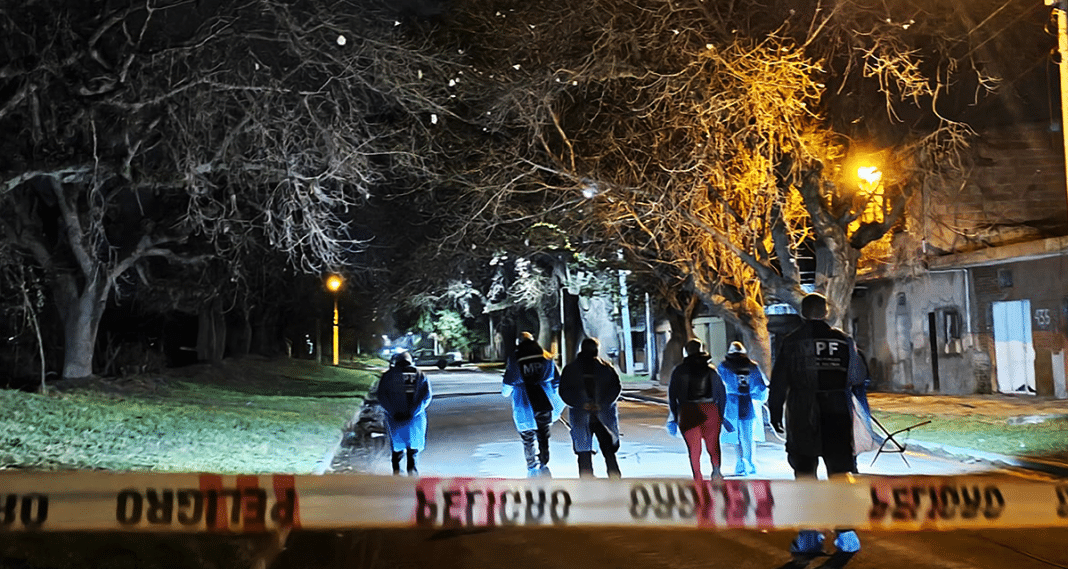 San Cayetano se vuelve a teñir de sangre: asesinan a un padre y a su hijo 