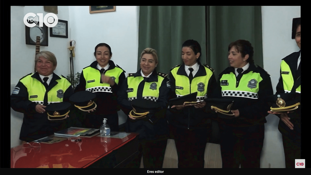 Mujeres policías: rompiendo barreras en un territorio dominado por hombres