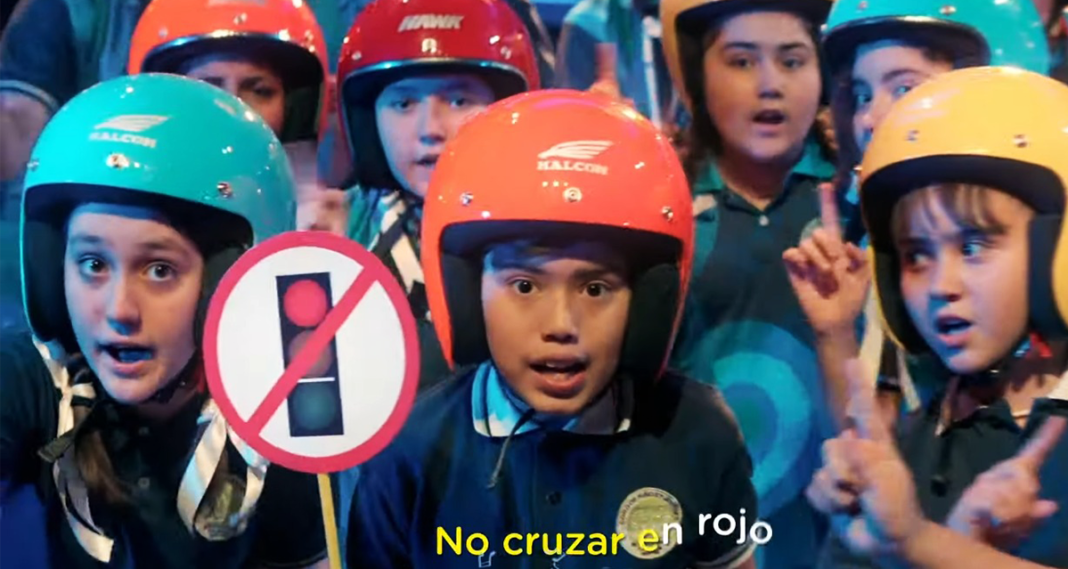 Un coro de niños une a los tucumanos por la seguridad vial (VIDEO)