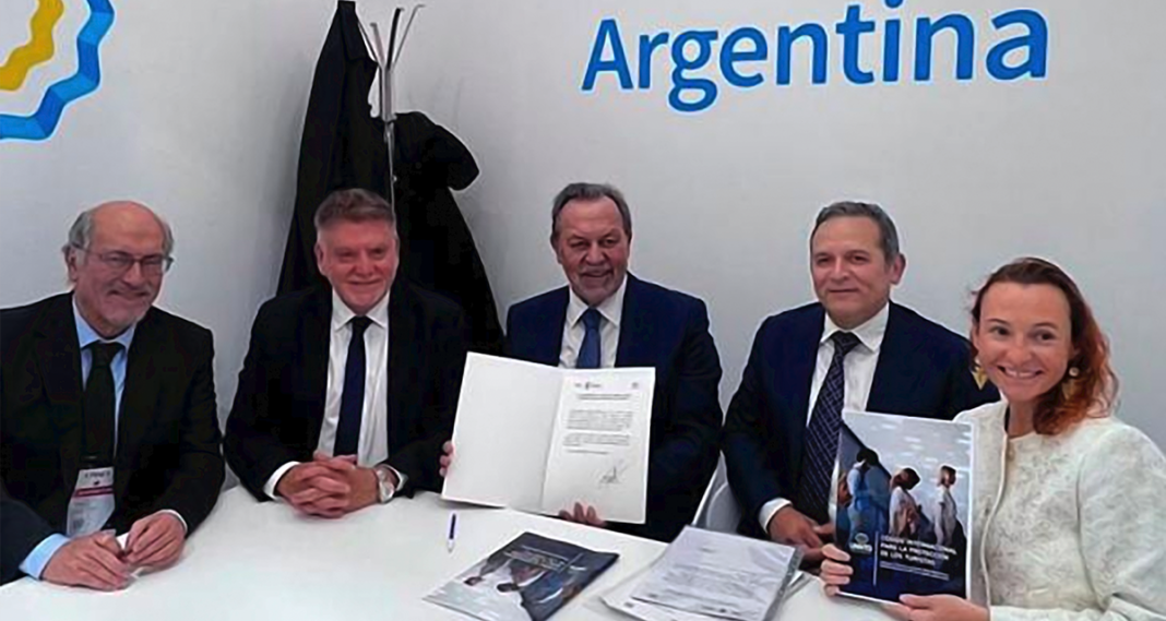 Tucumán promovió el desarrollo de las Yungas y Quilmes en la feria FITUR 2025