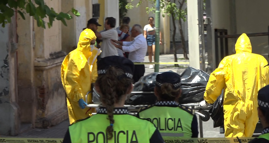 Hallan el cuerpo de un joven en el hueco de un ascensor en Barrio Sur