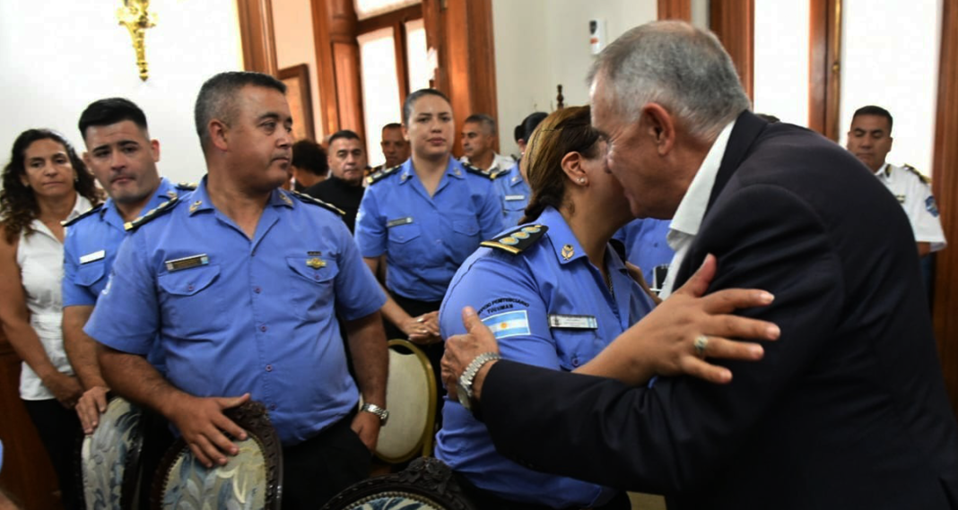 Jaldo acuerda mejoras salariales con la Policía y el Servicio Penitenciario