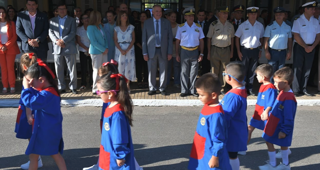 “La educación es prioridad”: Jaldo inauguró el ciclo lectivo en Tucumán